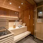 Hotel Haus Tirol 2*