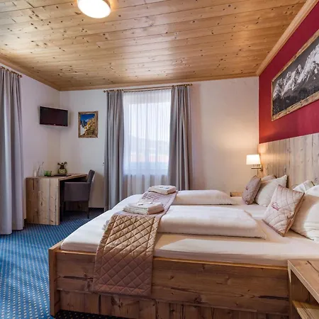 Haus Tirol 브릭센임탈