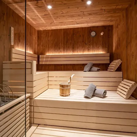호텔 Haus Tirol 2*