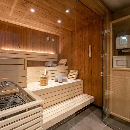 호텔 Haus Tirol 2*