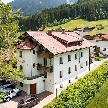 Haus Tirol 호텔