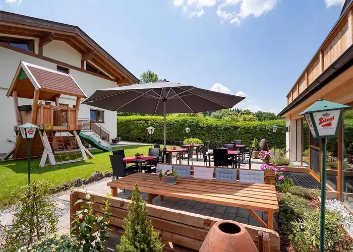 Ξενοδοχείο Haus Tirol 2*