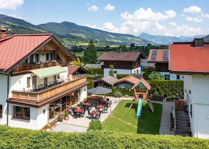 Ξενοδοχείο Haus Tirol 2*